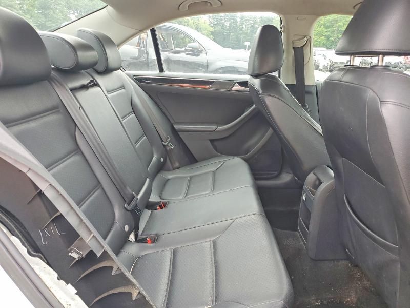 Photo 10 from auction – 2016 VOLKSWAGEN JETTA with VIN 3VWL17AJ7GM252553