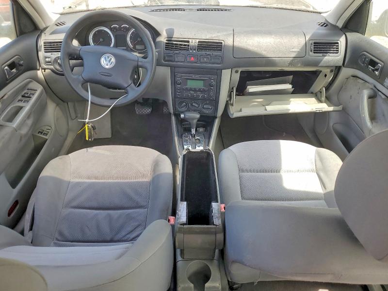 Photo 8 from auction – 2004 VOLKSWAGEN JETTA with VIN 3VWSR69M64M146586