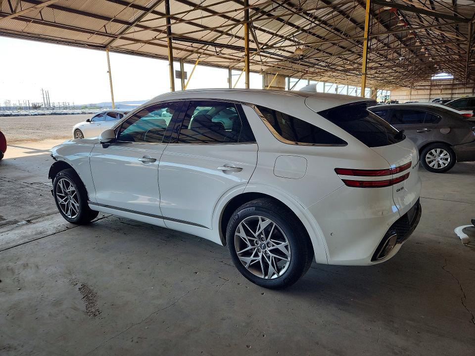 Photo 2 from auction – 2022 GENESIS GV70 with VIN KMUMADTB4NU072643