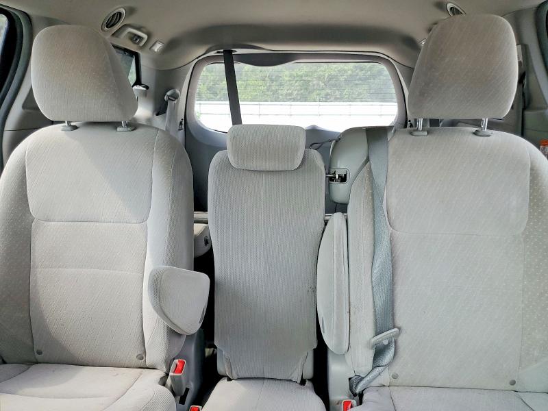 Photo 10 from auction – 2018 TOYOTA SIENNA with VIN 5TDKZ3DC4JS905764