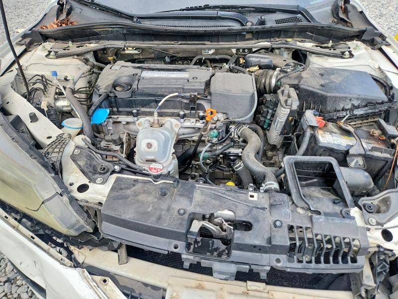 Photo 11 from auction – 2015 HONDA ACCORD with VIN 1HGCR2F50FA179663