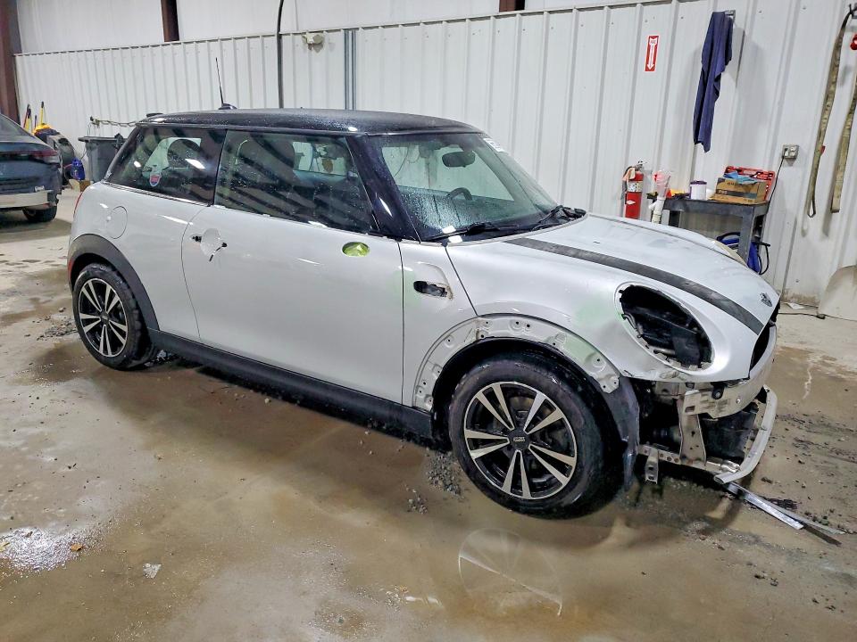 Photo 4 from auction – 2014 MINI COOPER with VIN WMWXM5C55ET972932