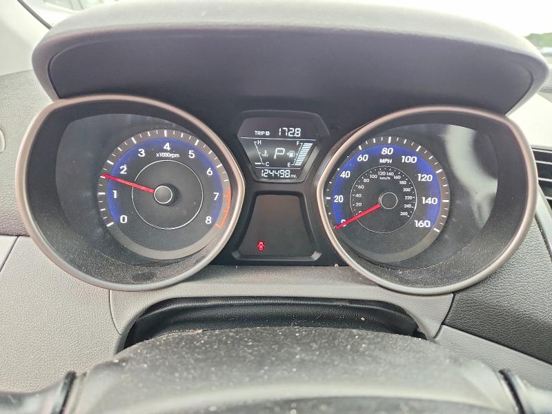 Photo 9 from auction – 2016 HYUNDAI ELANTRA with VIN 5NPDH4AE4GH726937