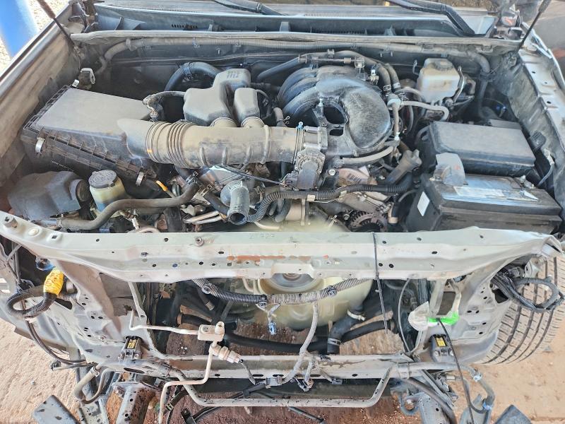 Photo 12 from auction – 2018 TOYOTA 4RUNNER with VIN JTEBU5JR2J5524113
