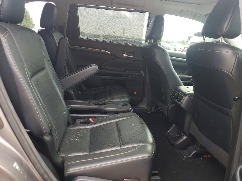 Photo 10 from auction – 2017 TOYOTA HIGHLANDER with VIN 5TDDGRFH8HS024649