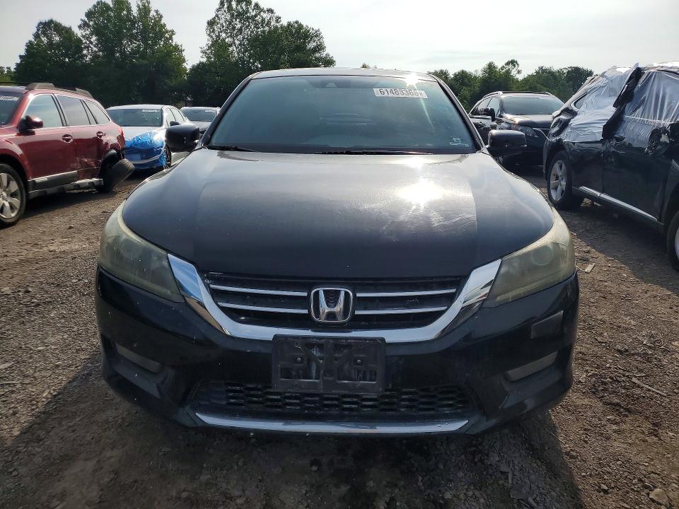 Photo 5 from auction – 2014 HONDA ACCORD with VIN 1HGCR2F87EA180074