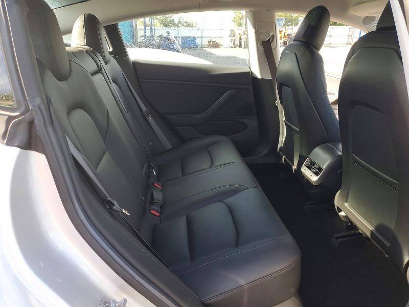 Photo 10 from auction – 2018 TESLA MDL 3 with VIN 5YJ3E1EA2JF058801