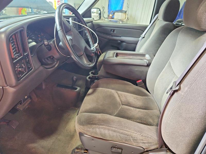 Photo 7 from auction – 2005 CHEVROLET SILVERADO with VIN 1GCEK19B55E229097