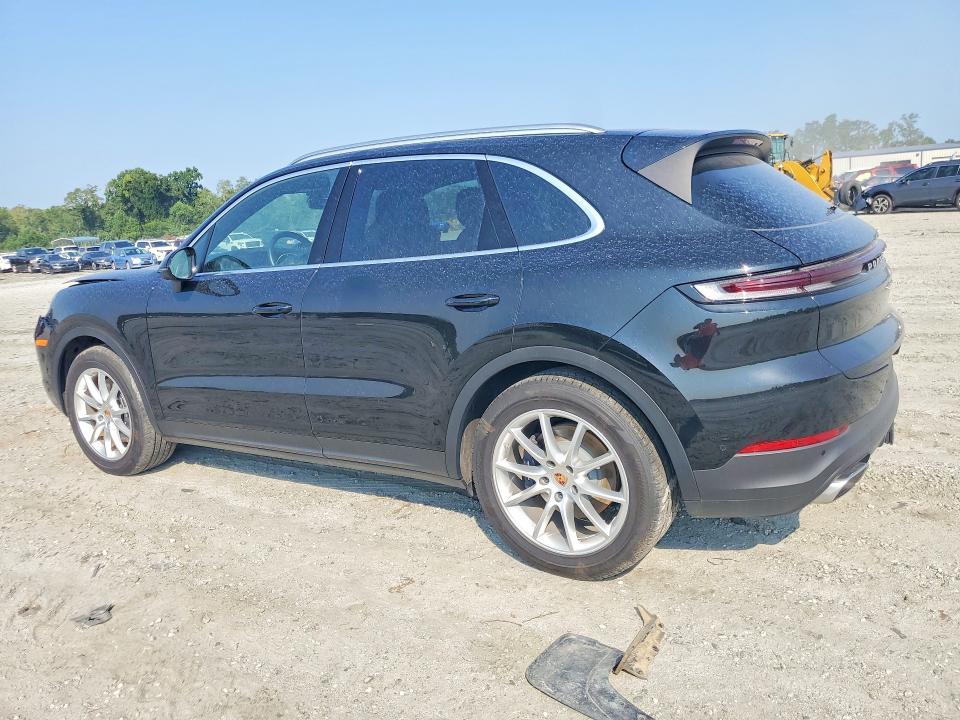 Photo 2 from auction – 2025 PORSCHE CAYENNE with VIN WP1AA2AYXSDA01507