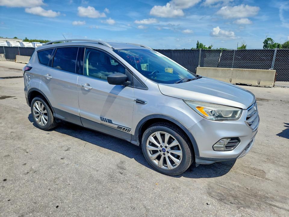 Photo 4 from auction – 2017 FORD ESCAPE with VIN 1FMCU9J90HUA64915