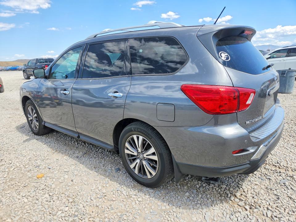 Photo 2 from auction – 2017 NISSAN PATHFINDER with VIN 5N1DR2MM9HC606791