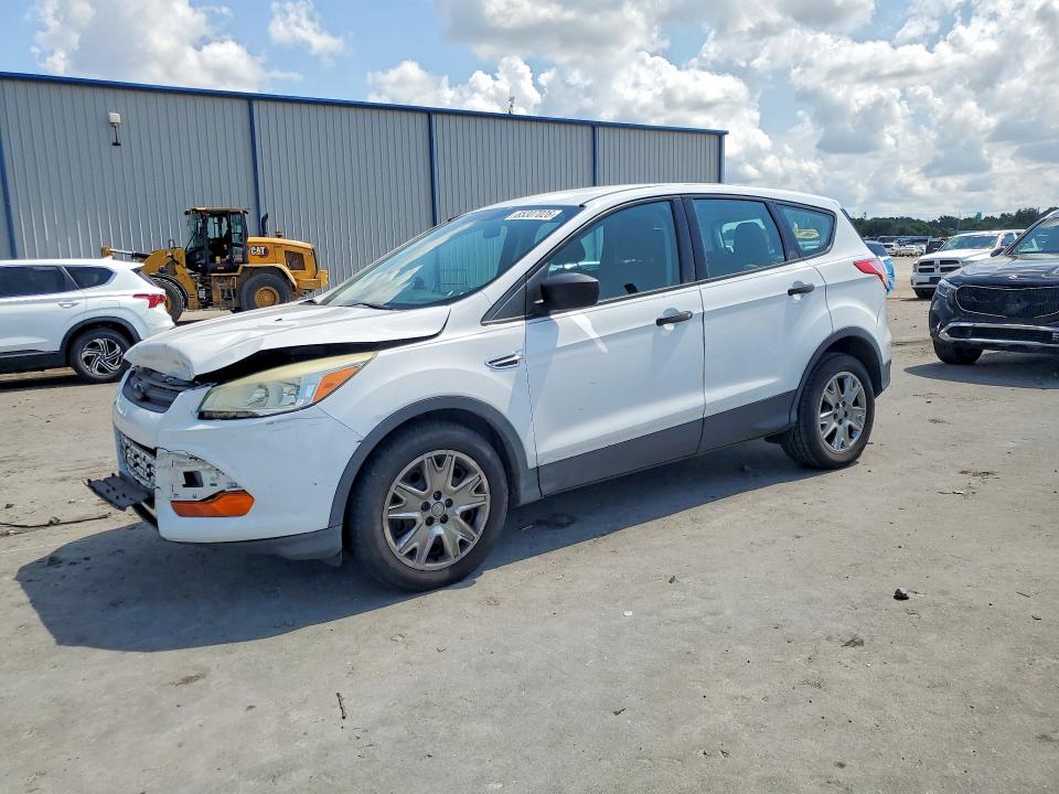 FORD ESCAPE 2014 with VIN 1FMCU0F70EUD94228 - Photo from auction