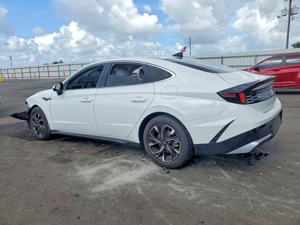 Photo 2 from auction – 2025 HYUNDAI SONATA with VIN KMHL64JA3SA465939