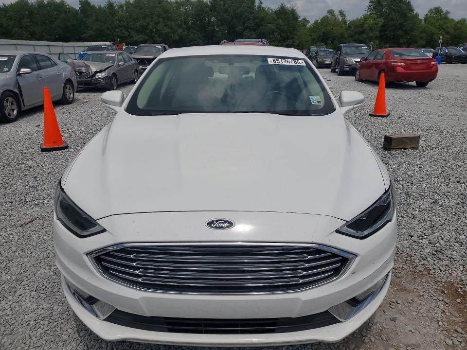 Photo 5 from auction – 2017 FORD FUSION with VIN 3FA6P0HD5HR184575