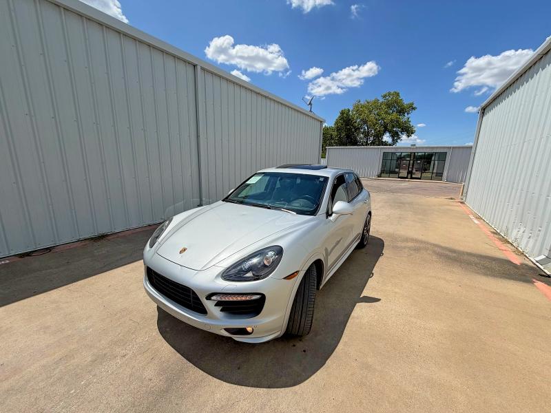 Photo 2 from auction – 2014 PORSCHE CAYENNE with VIN WP1AD2A22ELA75002