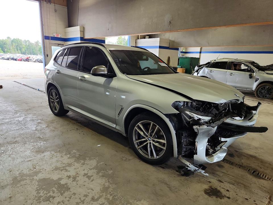 Фото 4 с аукциона – 2018 BMW X3 с VIN 5UXTS3C53J0Z02397