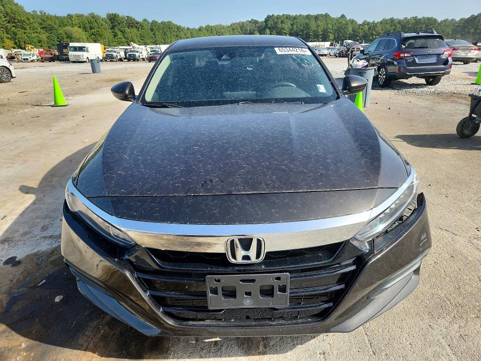 Photo 5 from auction – 2018 HONDA ACCORD with VIN 1HGCV1F11JA075601