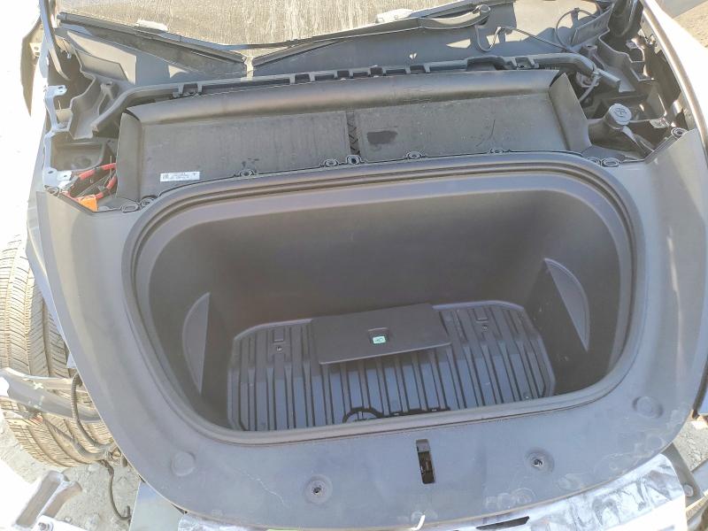 Photo 12 from auction – 2022 TESLA MODEL Y with VIN 7SAYGDEE9NF560542