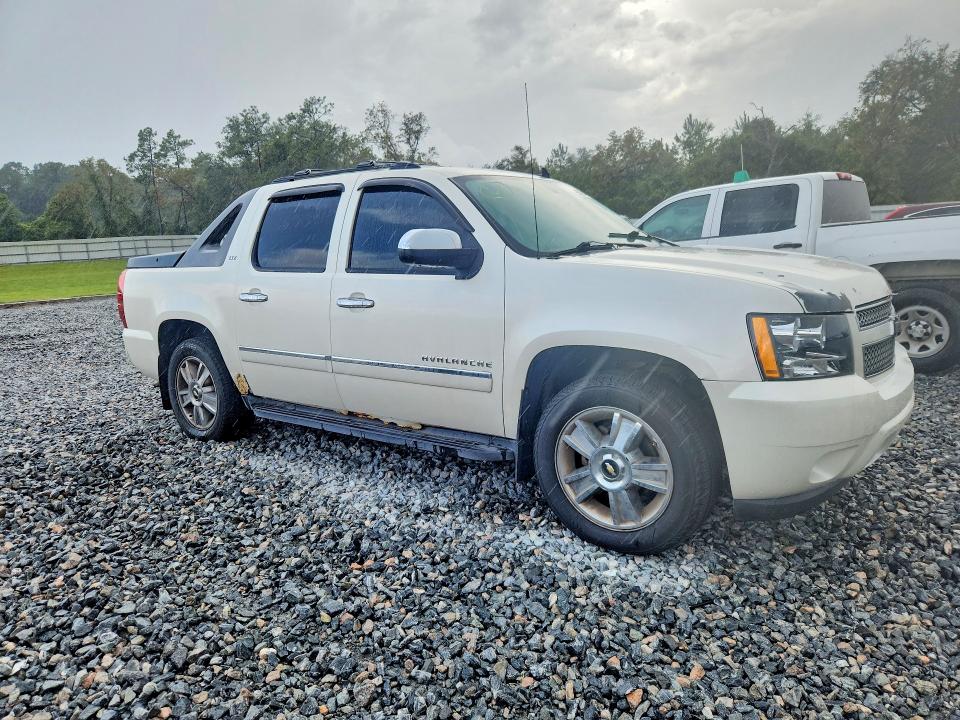 Photo 4 from auction – 2010 CHEVROLET AVALANCHE with VIN 3GNVKGE08AG151478