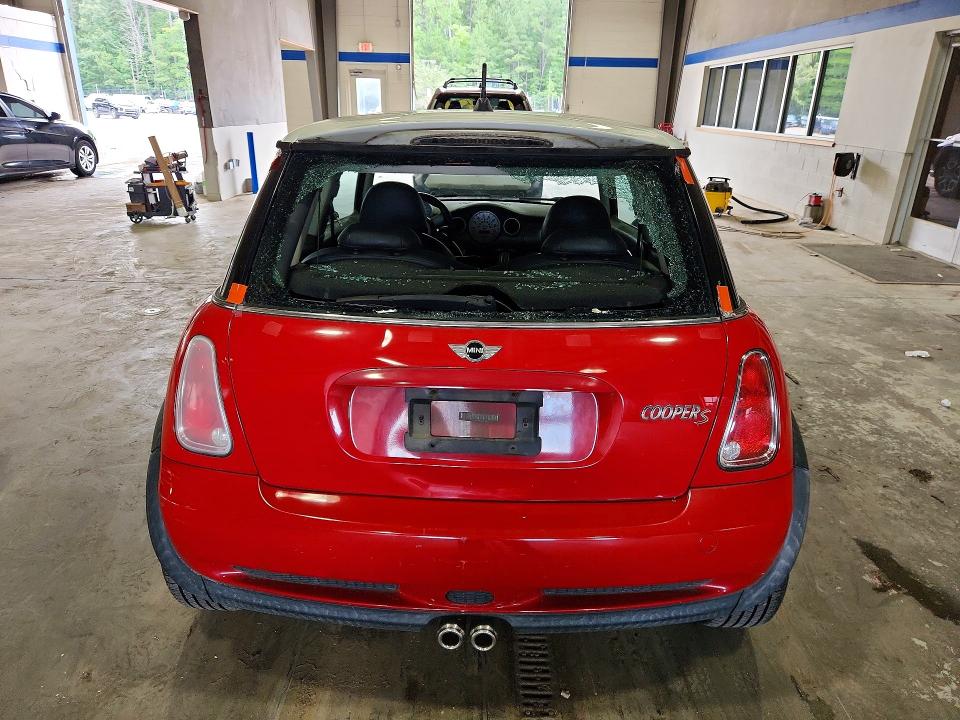 Photo 6 from auction – 2005 MINI COOPER with VIN WMWRE33545TL15422