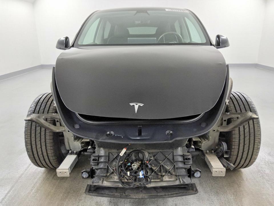 Фото 5 с аукциона – 2022 TESLA MODEL Y с VIN 7SAYGDEE5NF480395