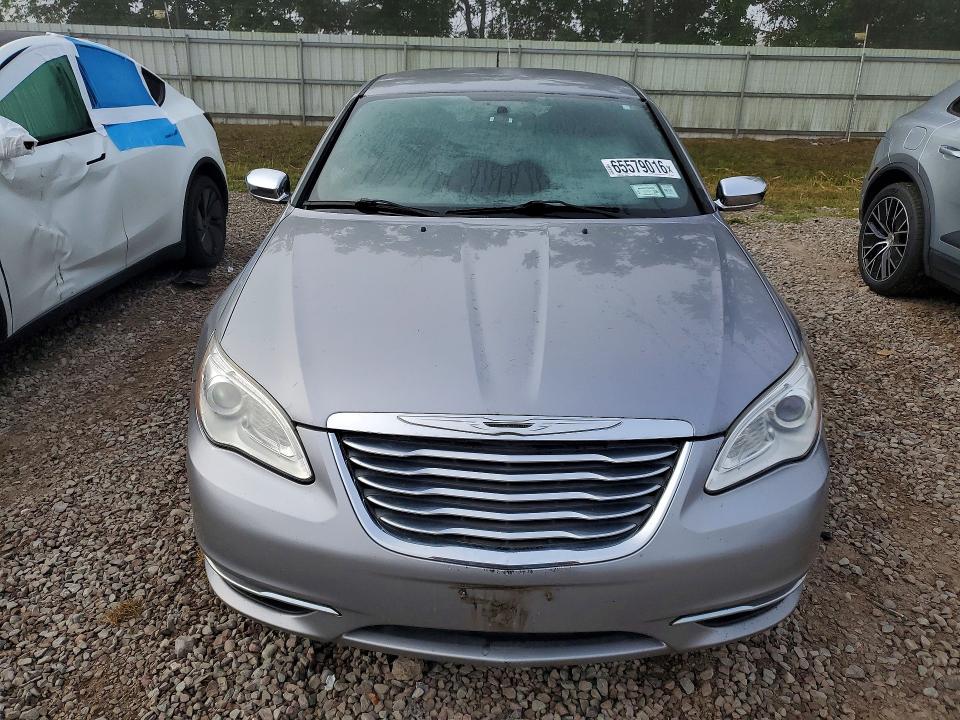 Photo 5 from auction – 2013 CHRYSLER 200 with VIN 1C3CCBCG2DN612545
