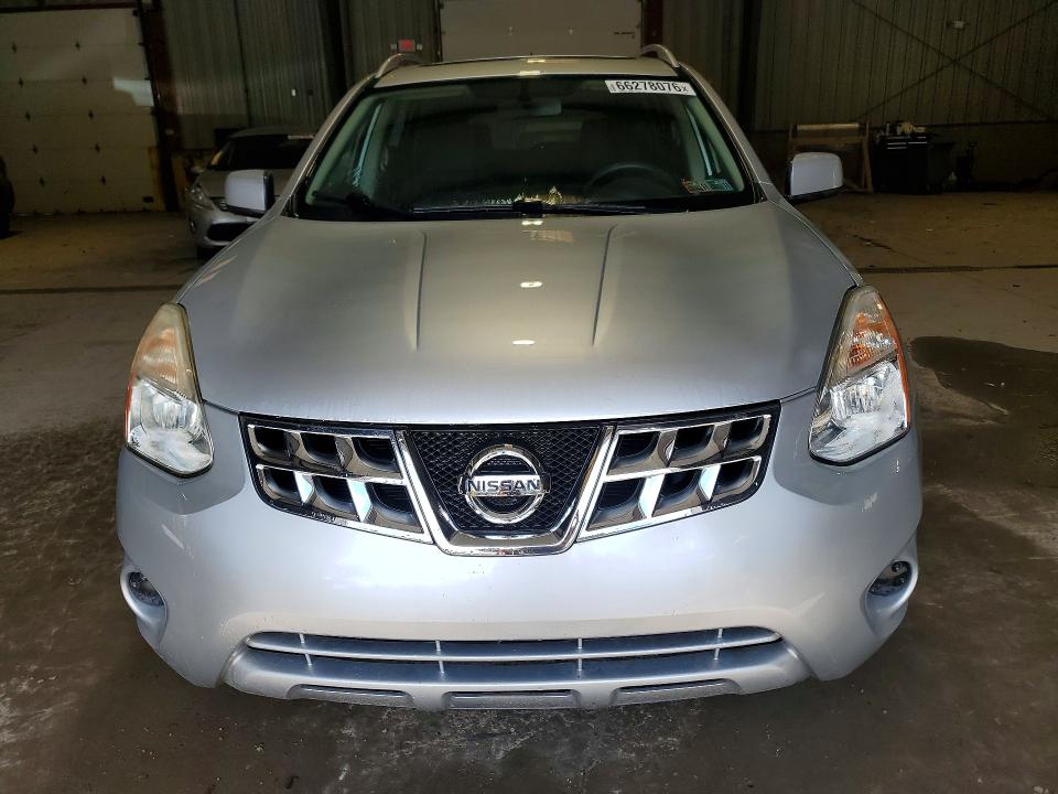 Photo 5 from auction – 2011 NISSAN ROGUE with VIN JN8AS5MV5BW675395