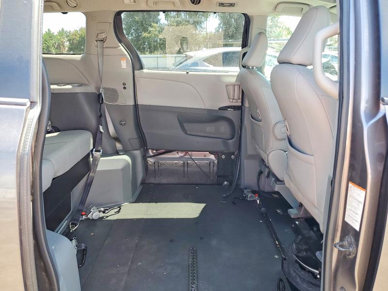 Photo 11 from auction – 2020 TOYOTA SIENNA with VIN 5TDYZ3DC1LS067691