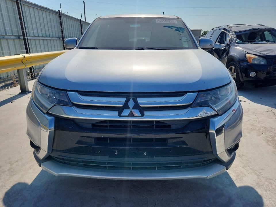 Photo 5 from auction – 2016 MITSUBISHI OUTLANDER with VIN JA4AD3A32GZ013156