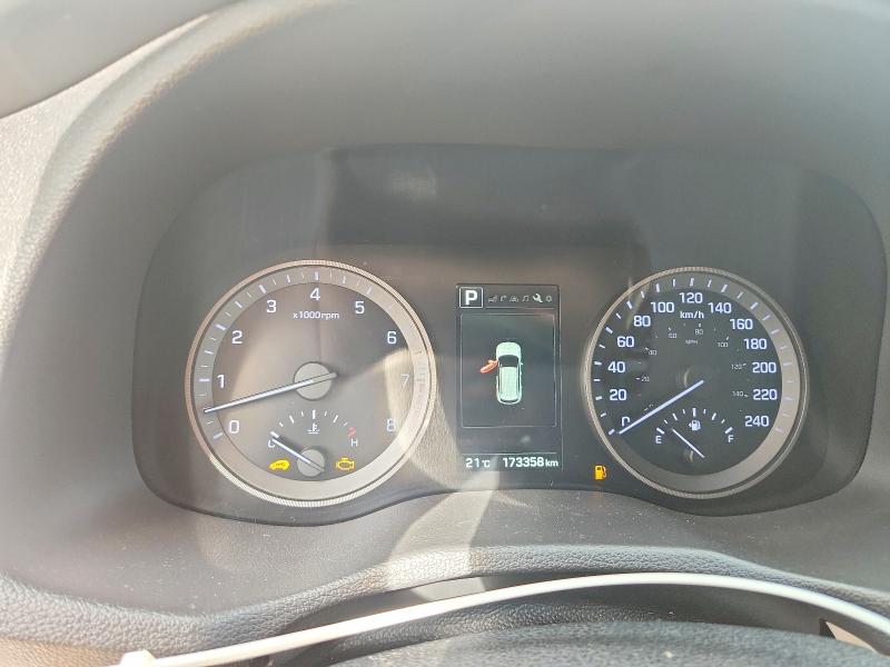 Photo 9 from auction – 2016 HYUNDAI TUCSON with VIN KM8J3CA21GU036761