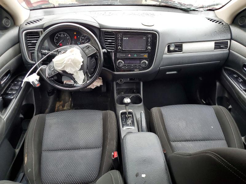Photo 8 from auction – 2016 MITSUBISHI OUTLANDER with VIN JA4AD3A33GZ013750