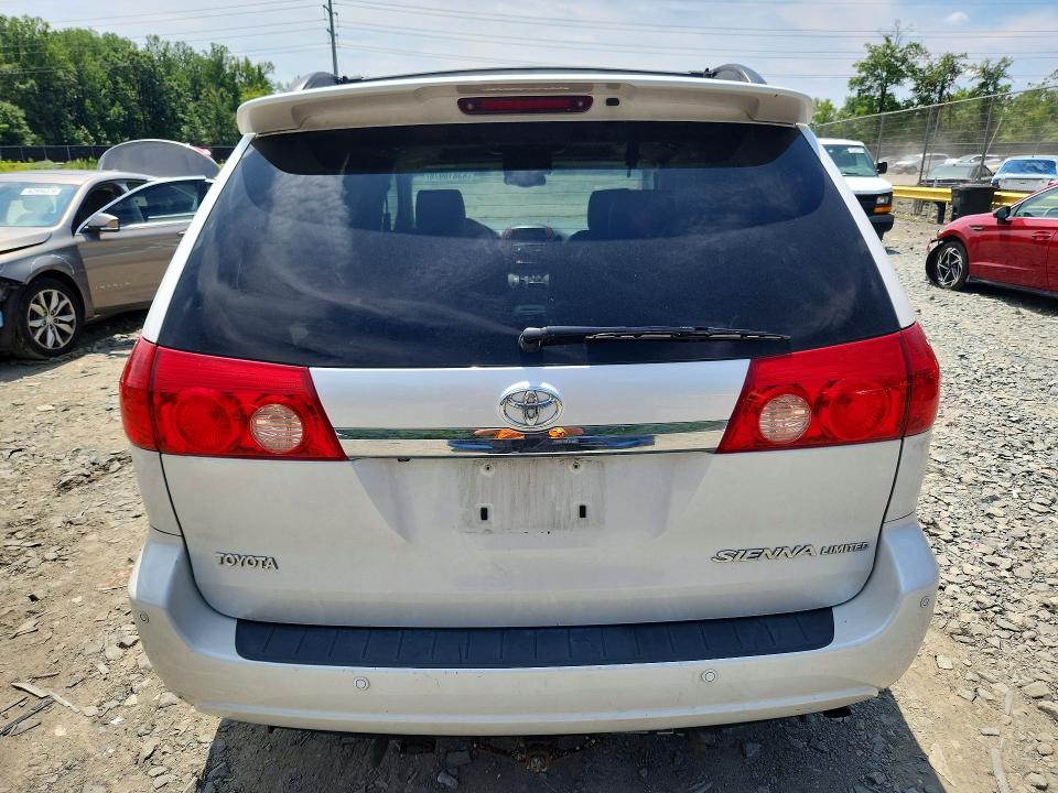 Photo 6 from auction – 2006 TOYOTA SIENNA with VIN 5TDZA22C36S582981