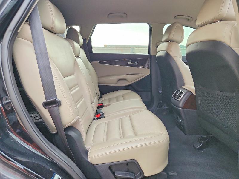 Photo 11 from auction – 2016 KIA SORENTO with VIN 5XYPHDA19GG009838