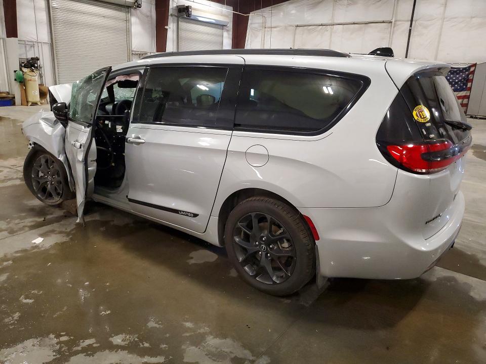 Photo 2 from auction – 2026 CHRYSLER PACIFICA with VIN 2C4RC3GG9TR190782