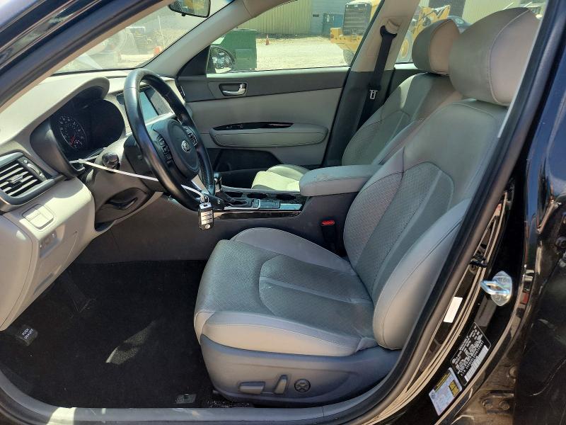 Photo 7 from auction – 2017 KIA OPTIMA with VIN 5XXGU4L30HG159661
