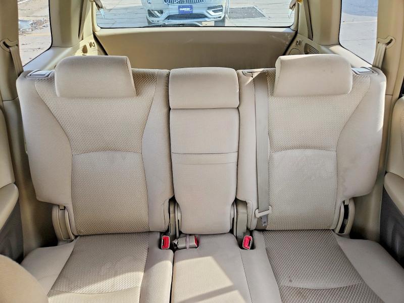 Photo 10 from auction – 2005 TOYOTA HIGHLANDER with VIN JTEDD21A450114837