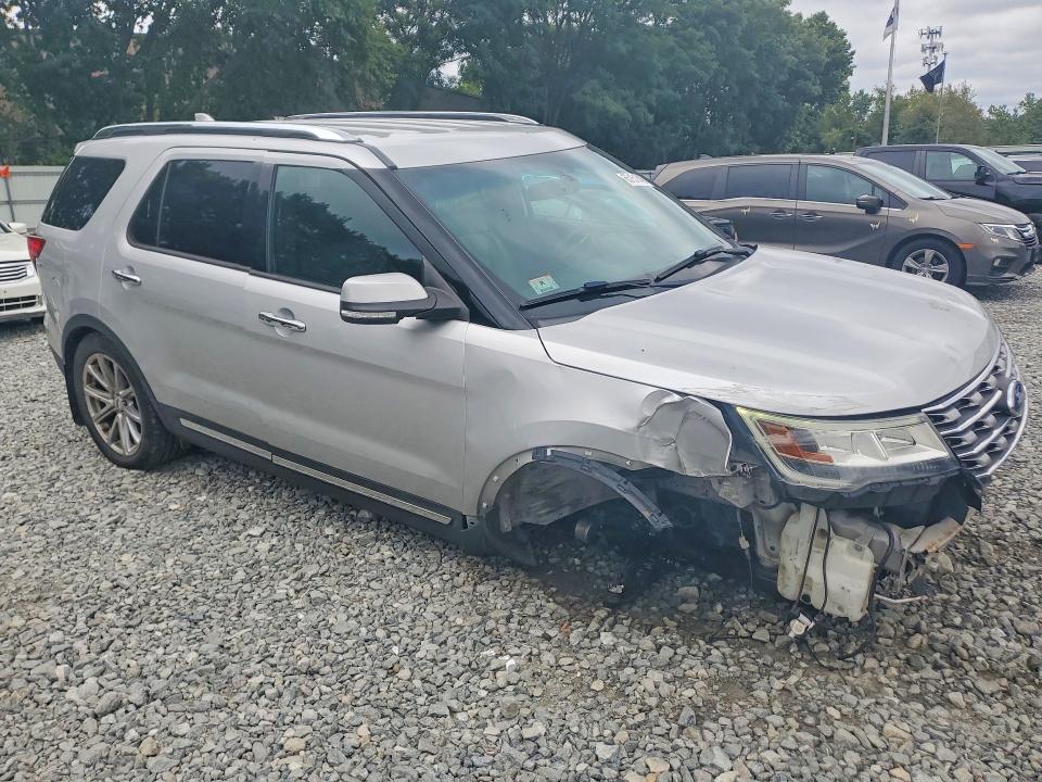 Photo 4 from auction – 2017 FORD EXPLORER with VIN 1FM5K8F88HGA25402