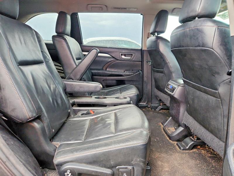 Photo 10 from auction – 2014 TOYOTA HIGHLANDER with VIN 5TDJKRFHXES010524