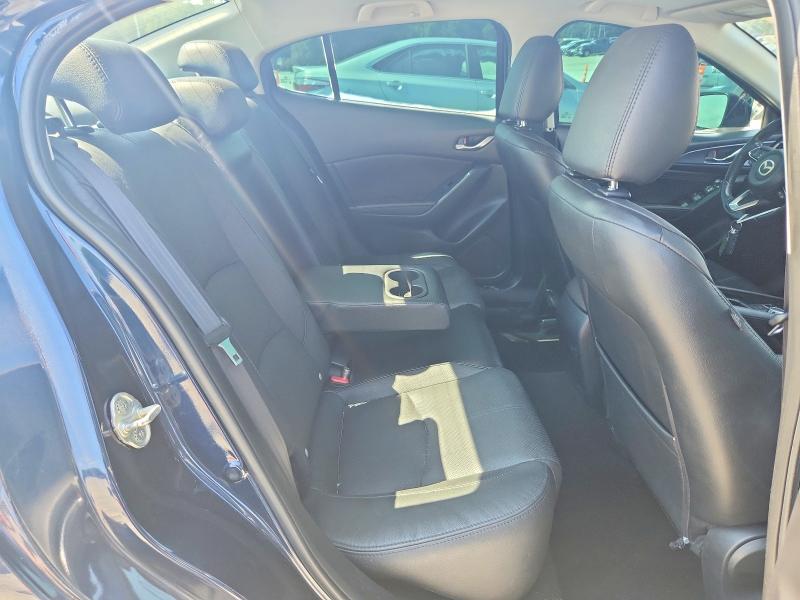 Photo 10 from auction – 2018 MAZDA 3 with VIN 3MZBN1W39JM174131