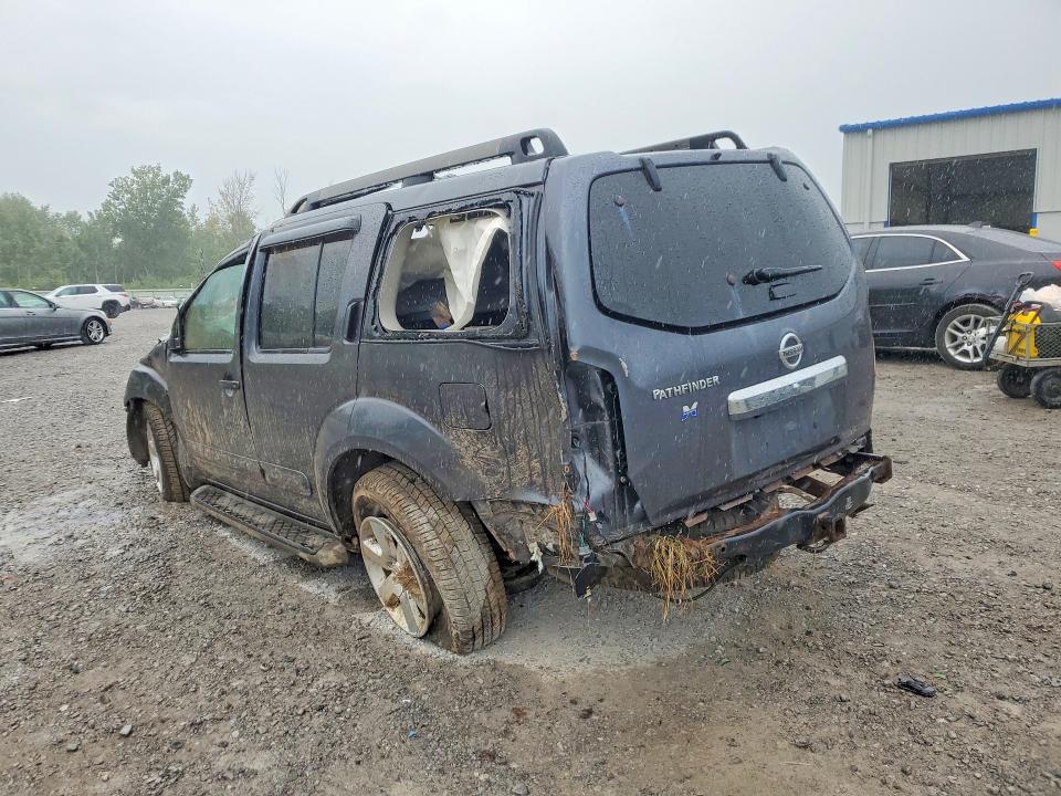 Photo 2 from auction – 2011 NISSAN PATHFINDER with VIN 5N1AR1NB8BC632039