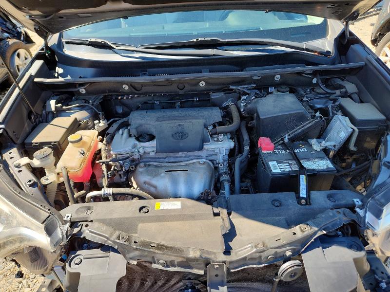 Photo 12 from auction – 2018 TOYOTA RAV4 with VIN 2T3WFREV0JW491149