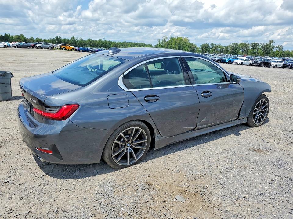 Photo 3 from auction – 2021 BMW 330XI with VIN 3MW5R7J03M8C00575