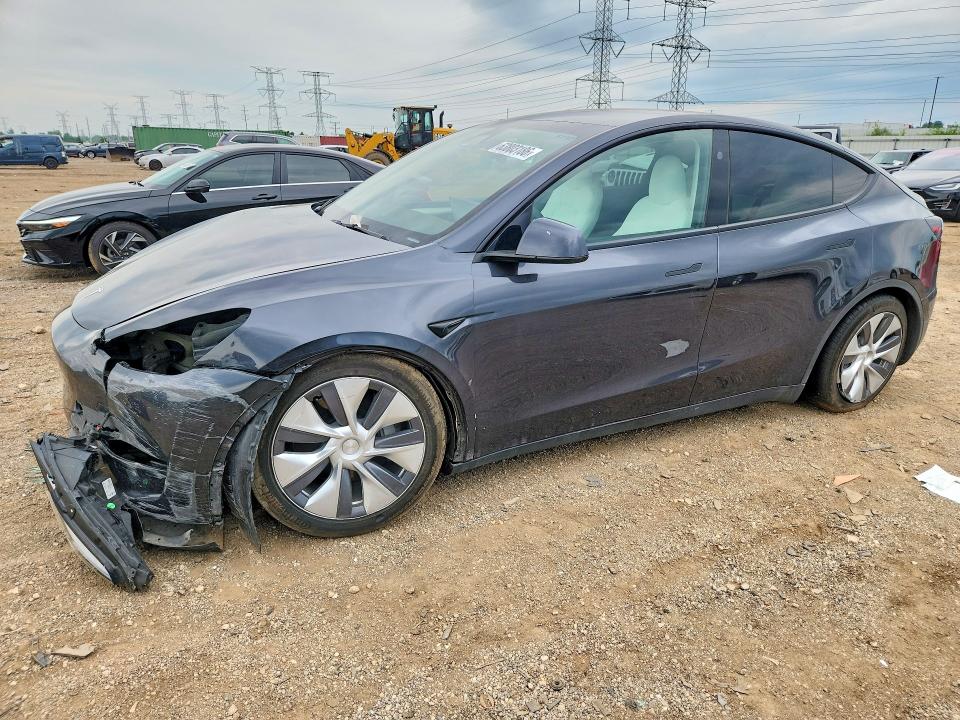 TESLA MODEL Y 2024 with VIN 7SAYGDEE7RF027045 - Photo from auction