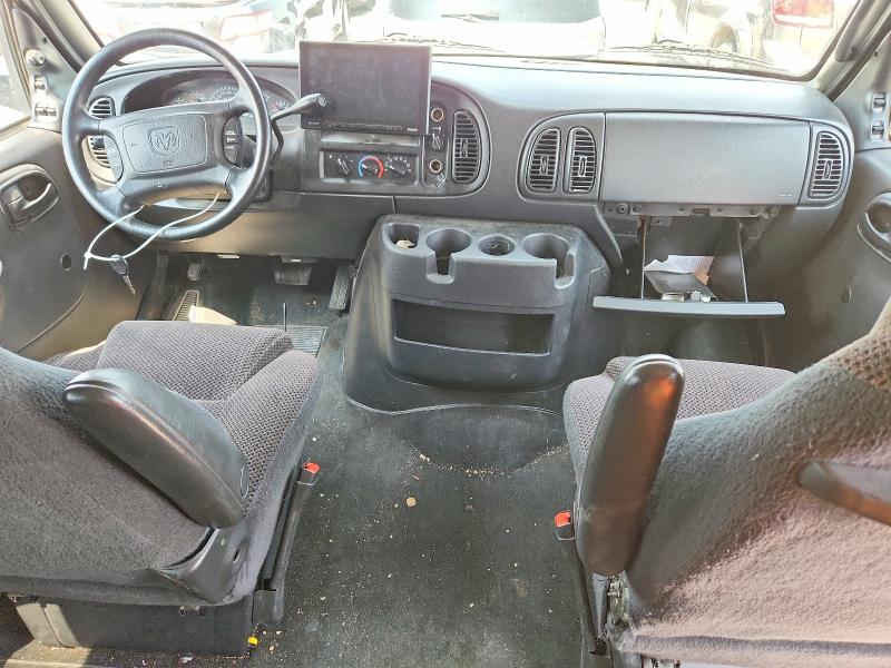 صورة رقم 8 من المزاد - 2002 DODGE RAM WAGON مع VIN 2B5WB35Z92K125635