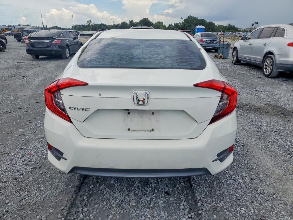 Снимка 6 от търг – 2017 HONDA CIVIC с VIN 19XFC2F50HE082671