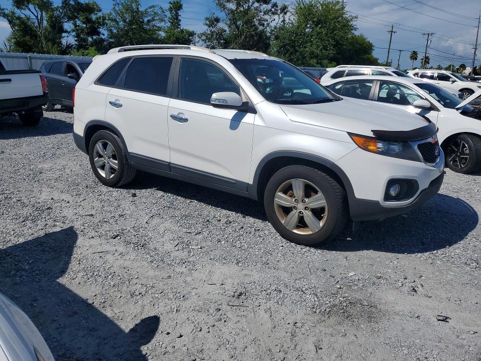 Photo 4 from auction – 2013 KIA SORENTO with VIN 5XYKU3A21DG329708