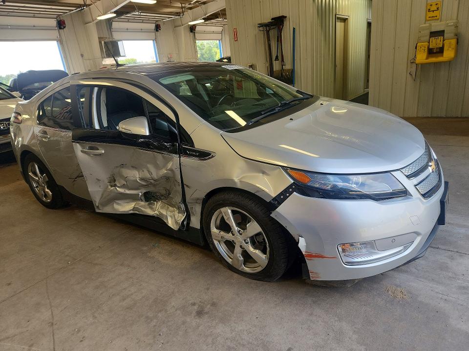 Photo 4 from auction – 2012 CHEVROLET VOLT with VIN 1G1RD6E46CU109272