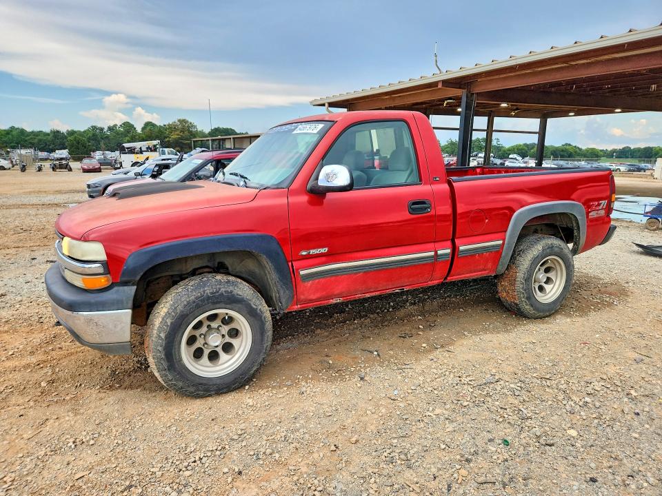 CHEVROLET SILVERADO 2000 with VIN 1GCEK14T5YZ166497 - Photo from auction