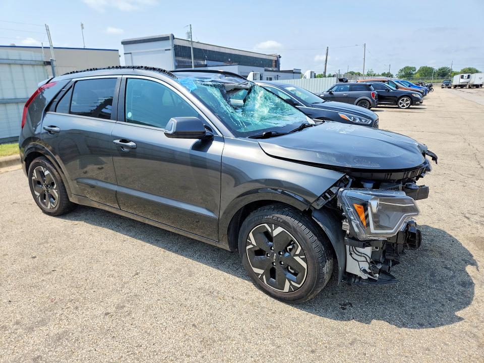 Photo 4 from auction – 2024 KIA NIRO with VIN KNDCR3L15R5111801