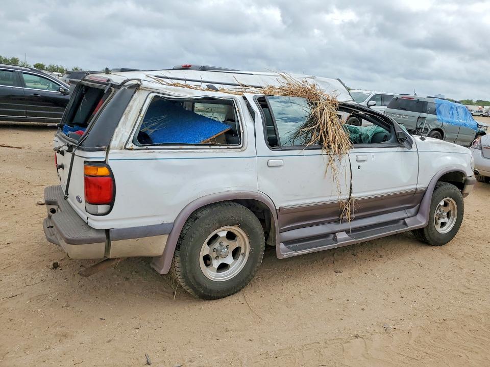 Photo 3 from auction – 1995 FORD EXPLORER with VIN 1FMDU34X9SZB04852